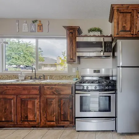 Comfortable 3-Bedroom Home With Spacious Backyard Albuquerque Exterior photo