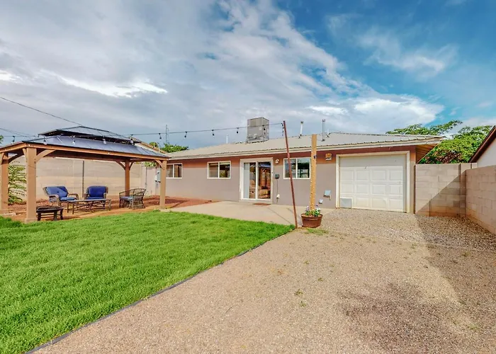 Comfortable 3-Bedroom Home With Spacious Backyard