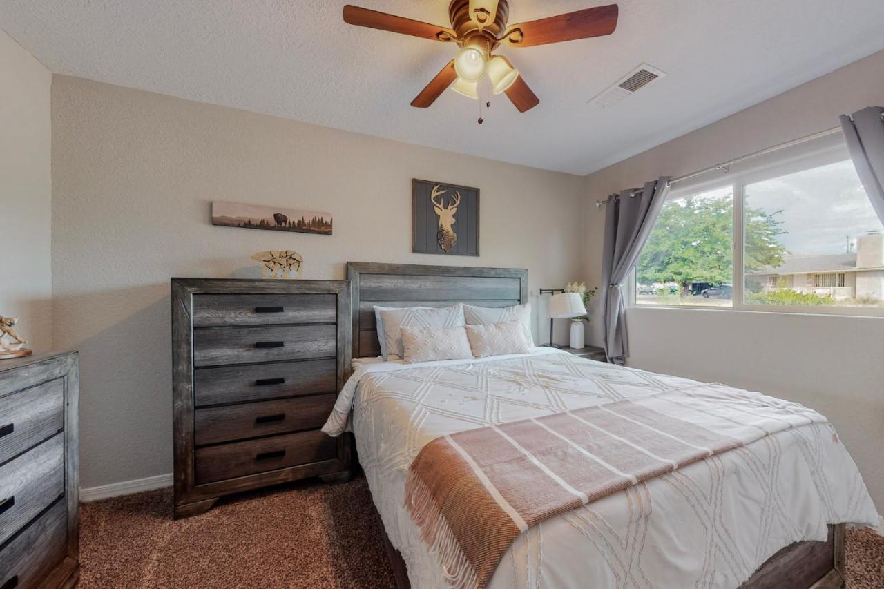 Comfortable 3-bedroom With Spacious Backyard Holiday home *