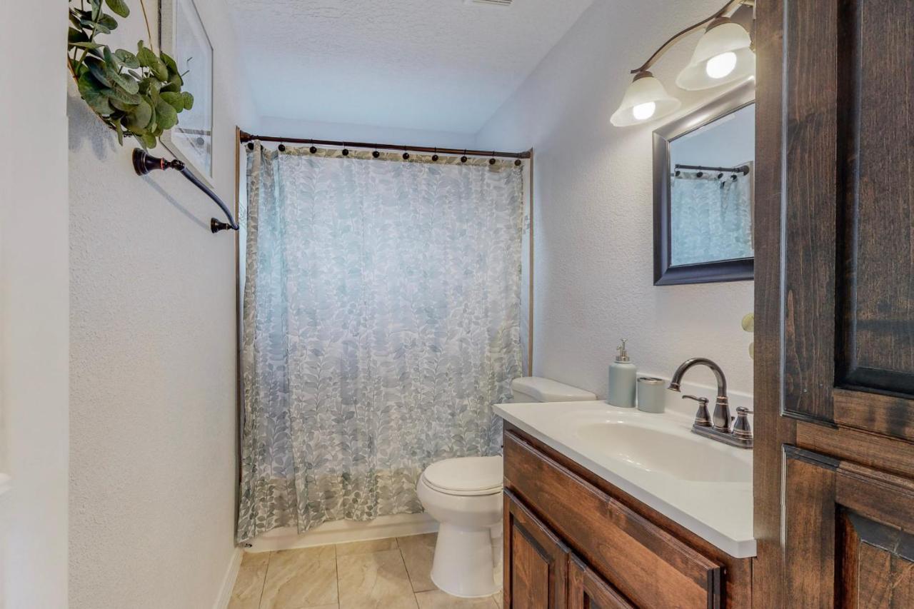 Comfortable 3-bedroom With Spacious Backyard Holiday home Albuquerque